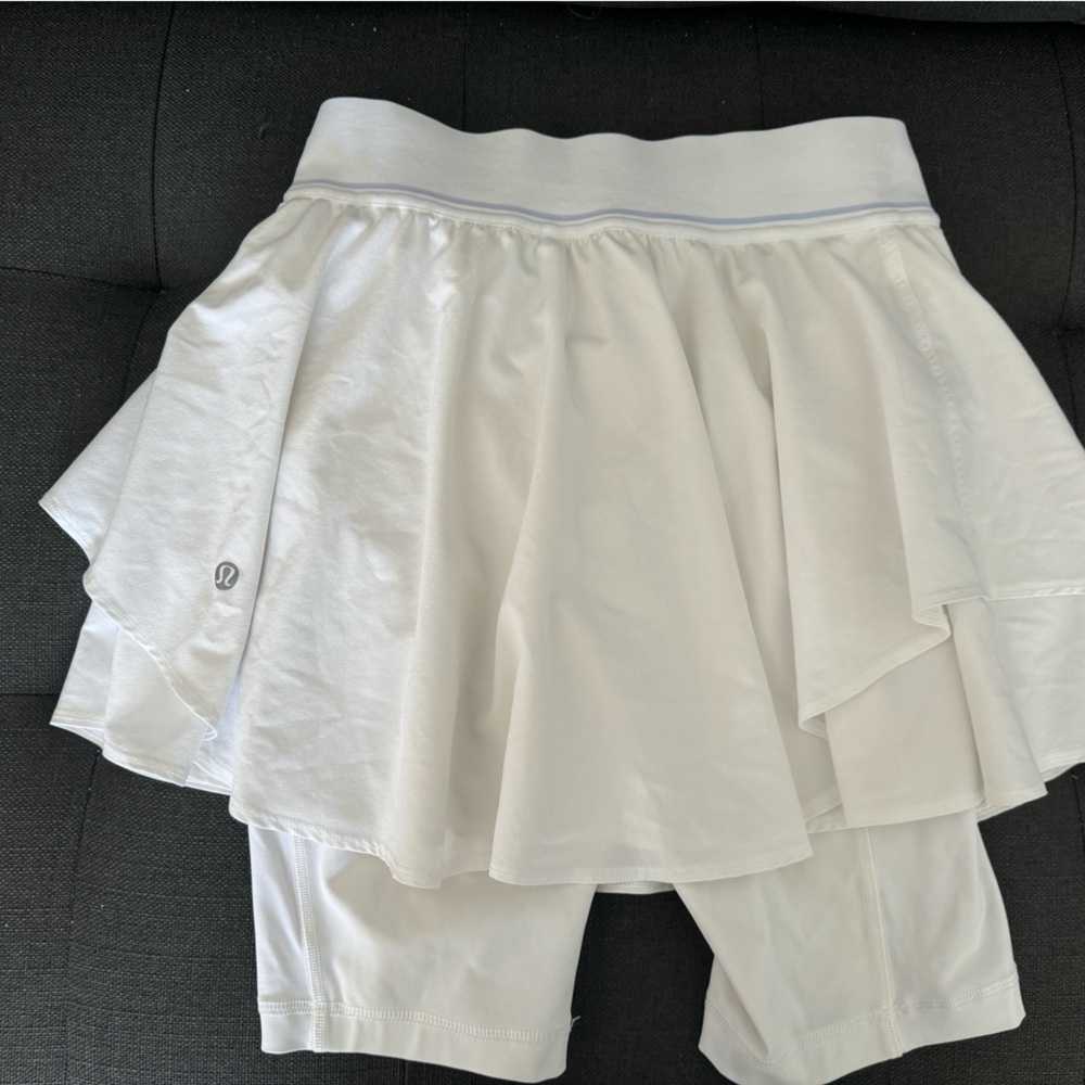 Lululemon white tennis skirt